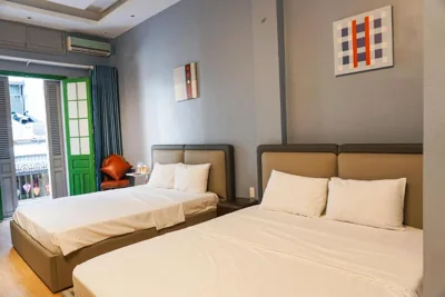 Familiekamer met balkon — Skylux Hanoi Homestay